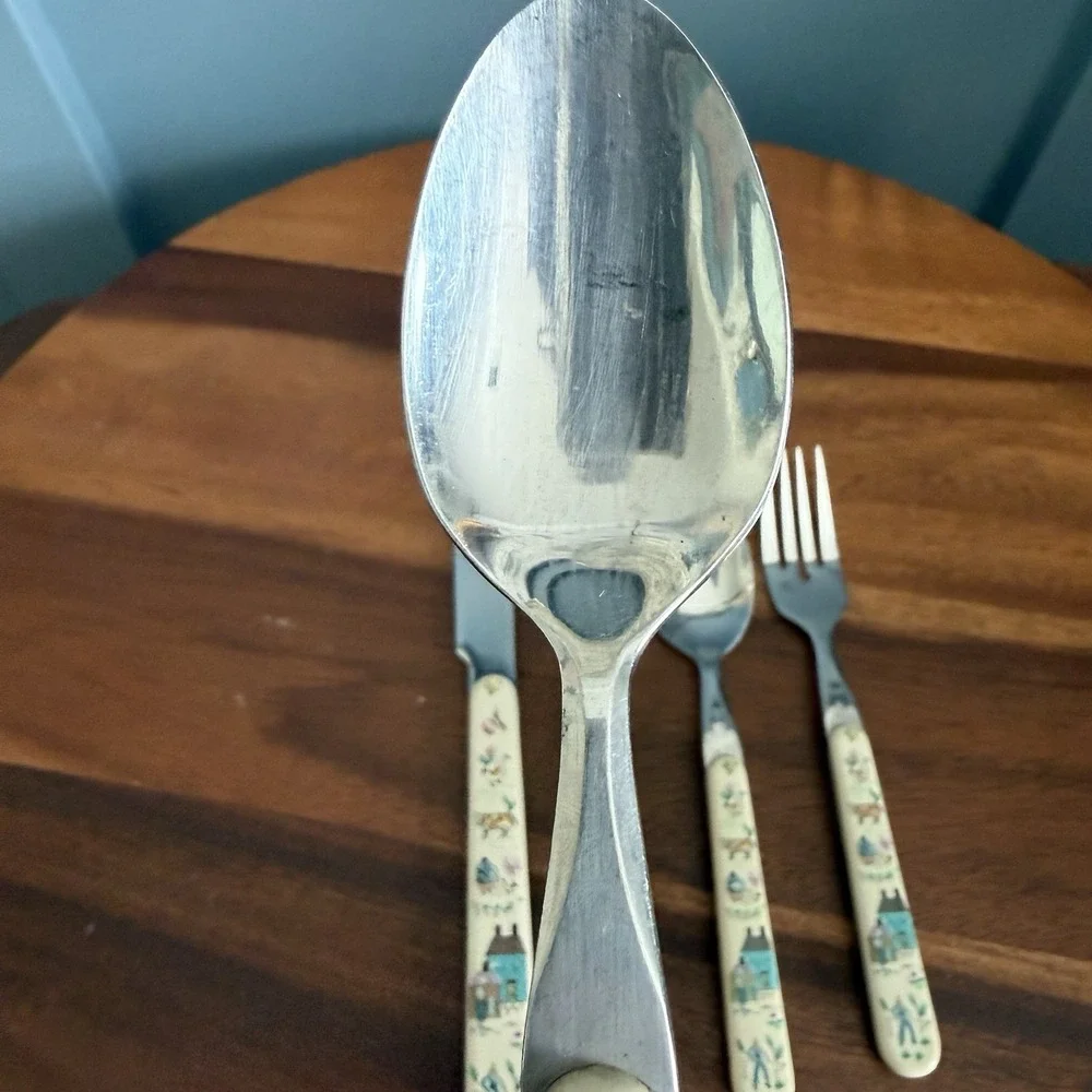 Vintage Heartland International Flatware‎ 5 Pc Place Setting Folk Art Country